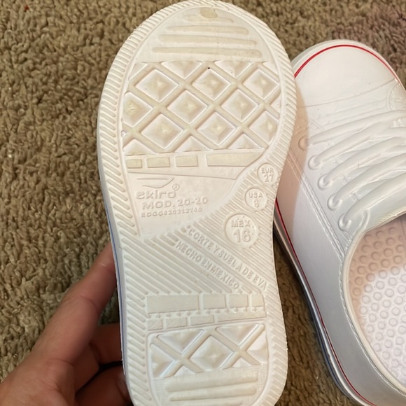 Cute plastic shoes for beach or pool, in perfect condition - Picture 3 of 5